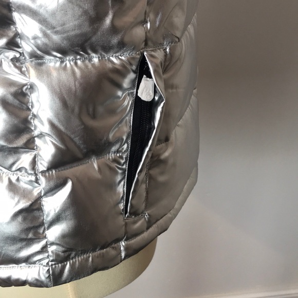 Pink Silver Puffy Vest XS NWOT - Picture 5 of 8